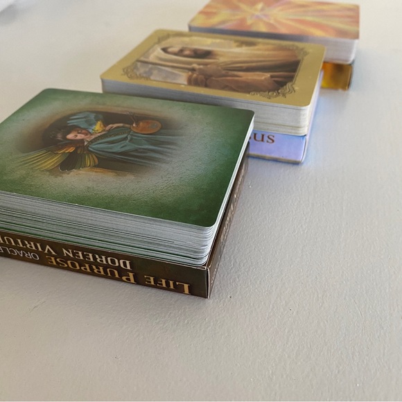 Doreen Virtue Bundle Oracle Cards: Angels of Abundance, Jesus, Life Purpose - Picture 9 of 10
